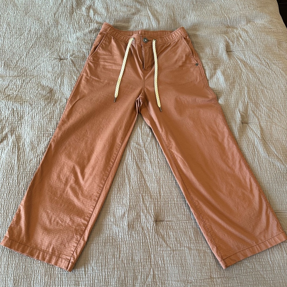 Vuori ripstop crop pants Sz S